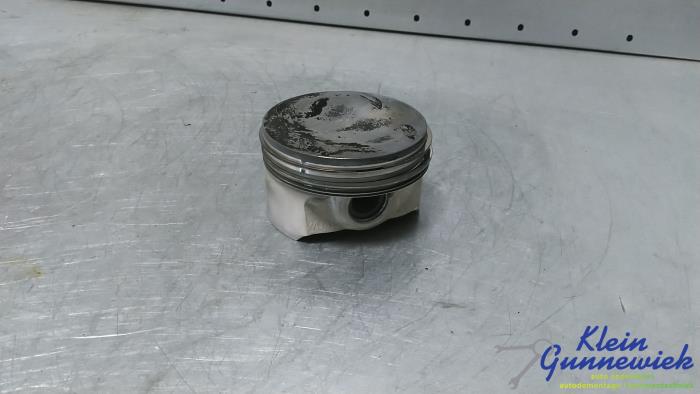Usados Pistón Audi RS7 Precio € 95,00 Norma de margen ofrecido por Klein Gunnewiek Autodemontage & Motorentechniek