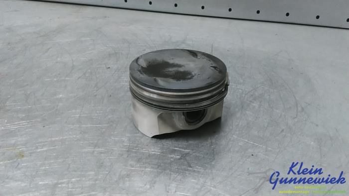 Usados Pistón Audi RS7 Precio € 95,00 Norma de margen ofrecido por Klein Gunnewiek Autodemontage & Motorentechniek