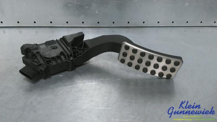 Begagnade Gaspedalsensor Mercedes CLA Pris € 40,00 Marginaltabell erbjuds av Klein Gunnewiek Autodemontage & Motorentechniek