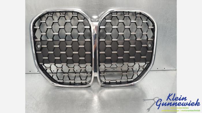 Begagnade Grill BMW 4-Serie Pris € 125,00 Marginaltabell erbjuds av Klein Gunnewiek Autodemontage & Motorentechniek