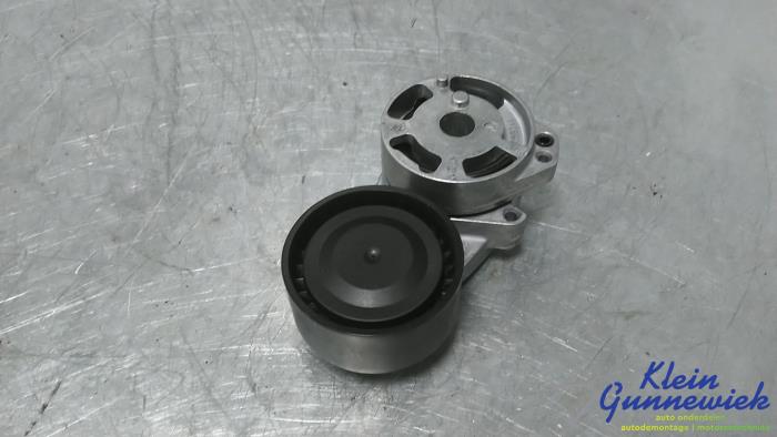 Usados Rodillo tensor correa múltiple Audi Q3 Precio € 35,00 Norma de margen ofrecido por Klein Gunnewiek Autodemontage & Motorentechniek