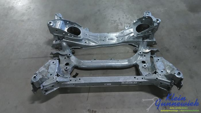 Begagnade Underram BMW 4-Serie Pris € 402,00 Marginaltabell erbjuds av Klein Gunnewiek Autodemontage & Motorentechniek