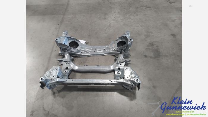 Begagnade Underram BMW 4-Serie Pris € 402,00 Marginaltabell erbjuds av Klein Gunnewiek Autodemontage & Motorentechniek
