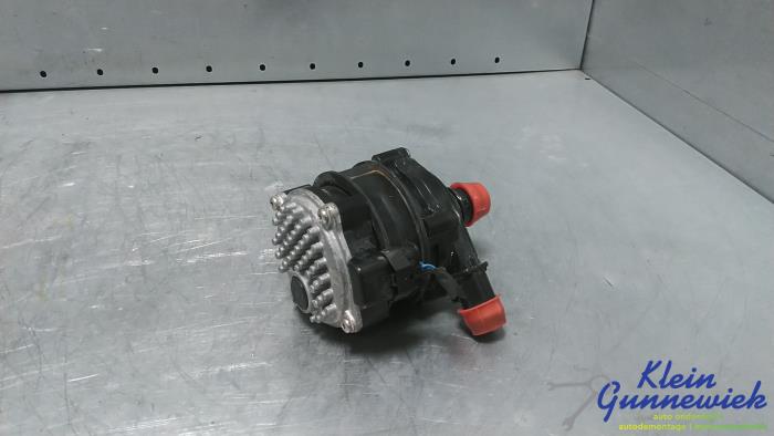 Begagnade Vattenpump Volvo XC40 Pris € 98,00 Marginaltabell erbjuds av Klein Gunnewiek Autodemontage & Motorentechniek