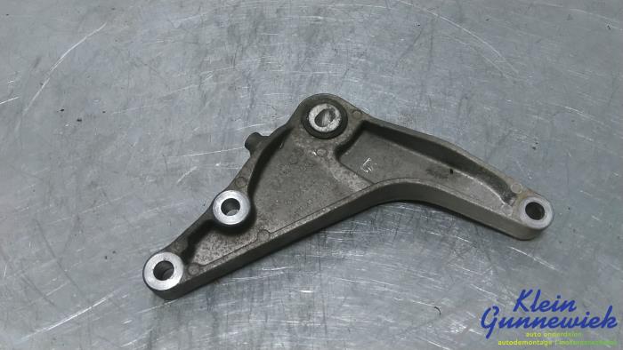 Gebrauchte Motorlager Opel Corsa Preis € 25,00 Margenregelung angeboten von Klein Gunnewiek Autodemontage & Motorentechniek