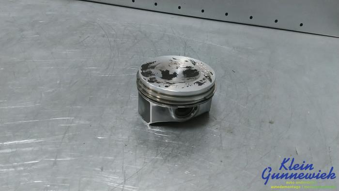 Usagé Piston Audi RS3 Prix € 120,00 Règlement à la marge proposé par Klein Gunnewiek Autodemontage & Motorentechniek