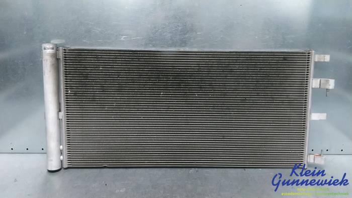 Usagé Condenseur de climatisation Ford Transit Prix € 175,00 Règlement à la marge proposé par Klein Gunnewiek Autodemontage & Motorentechniek