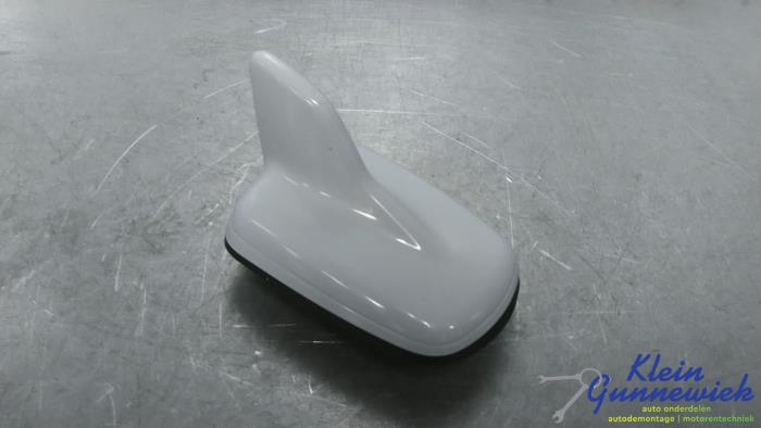 Używane Antena GPS Audi A4 Cena € 45,00 Procedura marży oferowane przez Klein Gunnewiek Autodemontage & Motorentechniek