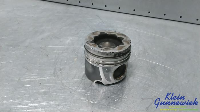 Usados Pistón Audi Q5 Precio € 95,00 Norma de margen ofrecido por Klein Gunnewiek Autodemontage & Motorentechniek