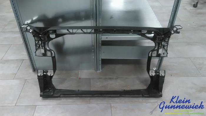 Begagnade Front Audi A4 Pris € 267,00 Marginaltabell erbjuds av Klein Gunnewiek Autodemontage & Motorentechniek