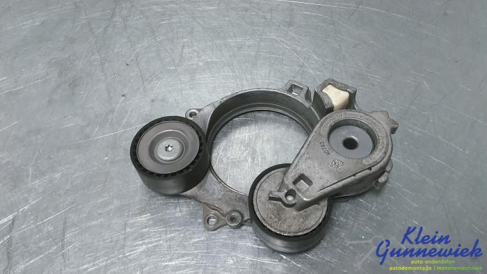 Usados Rodillo tensor correa múltiple Cupra Terramar Precio € 75,00 Norma de margen ofrecido por Klein Gunnewiek Autodemontage & Motorentechniek