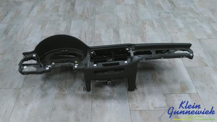 Usados Salpicadero Audi A4 Precio € 387,00 Norma de margen ofrecido por Klein Gunnewiek Autodemontage & Motorentechniek