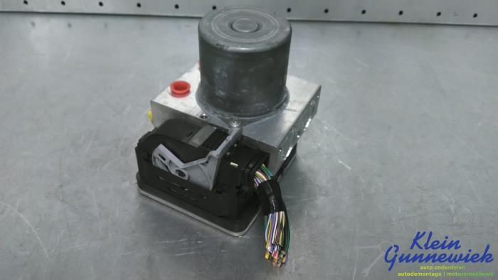 Begagnade ABS-pump Ford Transit Pris € 695,00 Marginaltabell erbjuds av Klein Gunnewiek Autodemontage & Motorentechniek