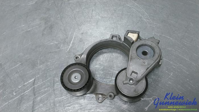 Usados Rodillo tensor correa múltiple Cupra Formentor Precio € 75,00 Norma de margen ofrecido por Klein Gunnewiek Autodemontage & Motorentechniek