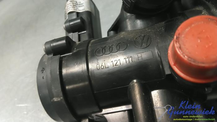 Pompe à eau d'un Audi A4 2016