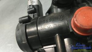 Pompe à eau d'un Audi A4 2016
