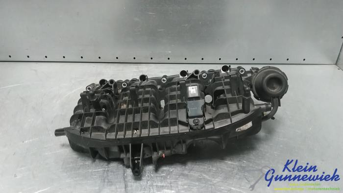Begagnade Insugsrör Audi A4 Pris € 106,00 Marginaltabell erbjuds av Klein Gunnewiek Autodemontage & Motorentechniek