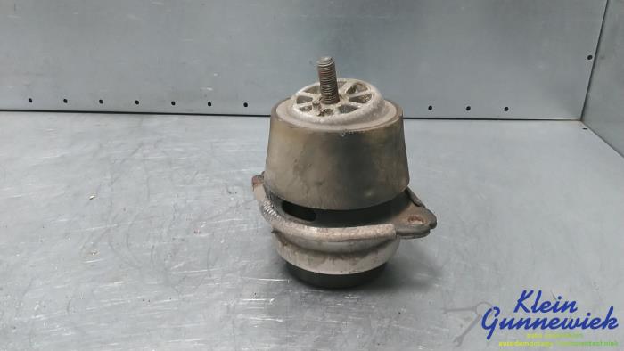 Used Engine mount Audi Q7 Price € 20,00 Margin scheme offered by Klein Gunnewiek Autodemontage & Motorentechniek