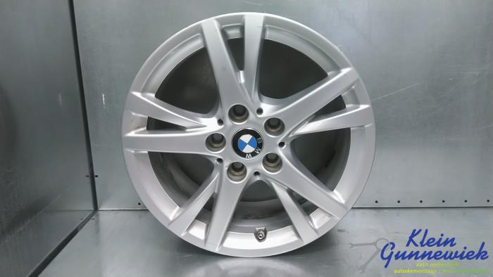 Begagnade Hjul BMW 2-Serie Pris € 136,00 Marginaltabell erbjuds av Klein Gunnewiek Autodemontage & Motorentechniek