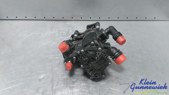 Begagnade Termostathus BMW 2-Serie Pris € 100,00 Marginaltabell erbjuds av Klein Gunnewiek Autodemontage & Motorentechniek