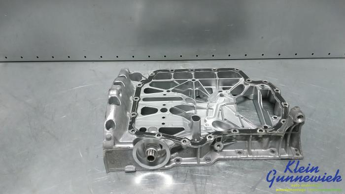 Ölwanne van een Volkswagen Golf 2021