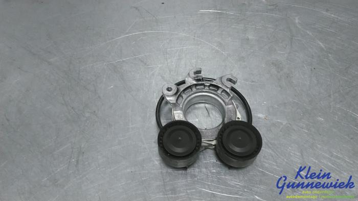 Begagnade Dynamo Opel Astra Pris € 270,00 Marginaltabell erbjuds av Klein Gunnewiek Autodemontage & Motorentechniek
