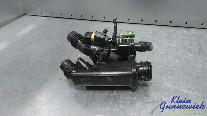 Gebrauchte Thermostatgehäuse Opel Astra Preis € 50,00 Margenregelung angeboten von Klein Gunnewiek Autodemontage & Motorentechniek