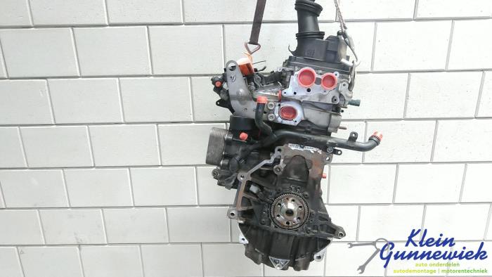 Motor van een Volkswagen Bestel 2010