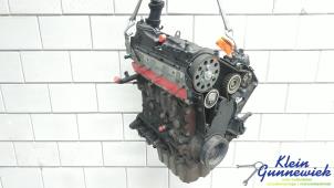 Motor van een Volkswagen Bestel 2010