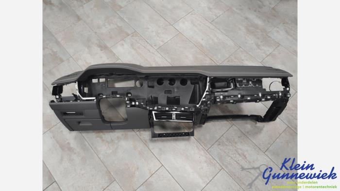 Używane Panel Volkswagen Touareg Cena € 975,00 Procedura marży oferowane przez Klein Gunnewiek Autodemontage & Motorentechniek