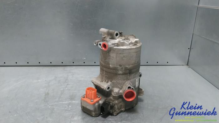 Usagé Pompe clim Volkswagen Multivan T7 Prix € 495,00 Règlement à la marge proposé par Klein Gunnewiek Autodemontage & Motorentechniek