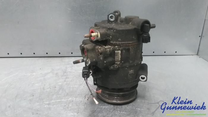 Usagé Compresseur de clim Ford Transit Custom Prix € 153,00 Règlement à la marge proposé par Klein Gunnewiek Autodemontage & Motorentechniek