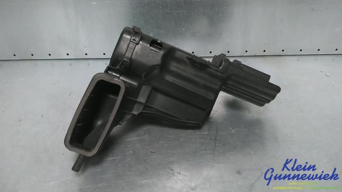 Begagnade Lufttratt Opel Astra Pris € 35,00 Marginaltabell erbjuds av Klein Gunnewiek Autodemontage & Motorentechniek