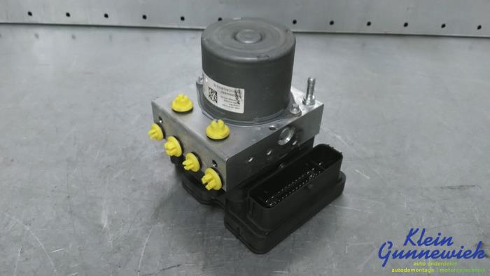 Begagnade ABS-pump Opel Astra Pris € 295,00 Marginaltabell erbjuds av Klein Gunnewiek Autodemontage & Motorentechniek