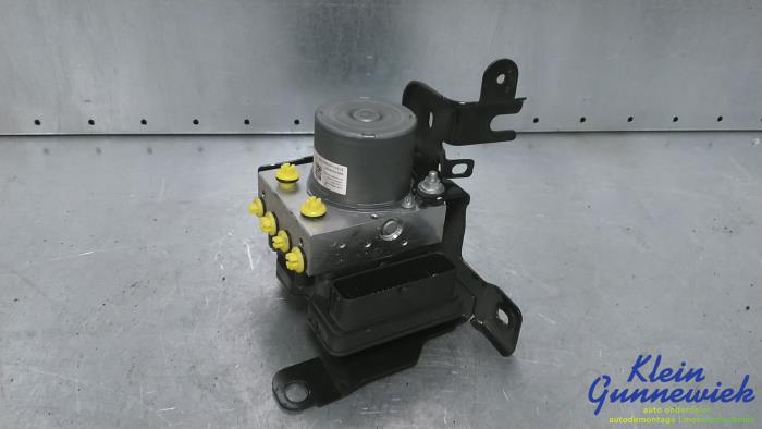 Begagnade ABS-pump Opel Astra Pris € 295,00 Marginaltabell erbjuds av Klein Gunnewiek Autodemontage & Motorentechniek