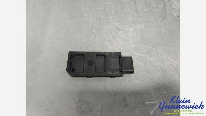 Używane Antena Audi Q4 Cena € 25,00 Procedura marży oferowane przez Klein Gunnewiek Autodemontage & Motorentechniek