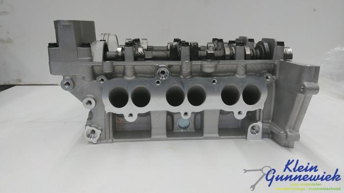 Nya Topplock Ford Focus Pris € 840,95 Inklusive moms erbjuds av Klein Gunnewiek Autodemontage & Motorentechniek