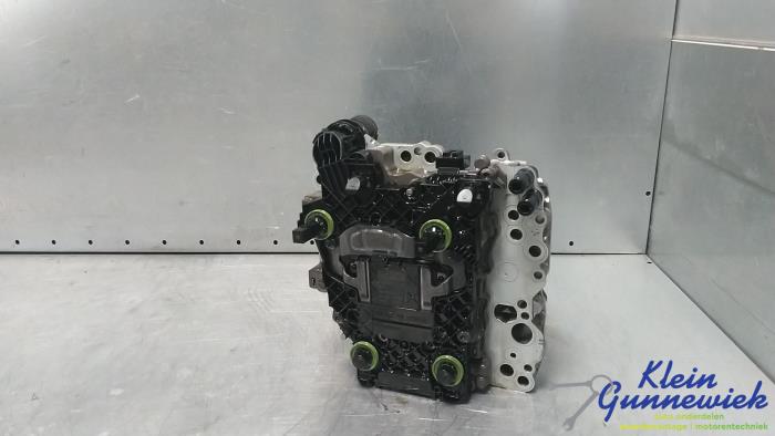 Gearbox valve body