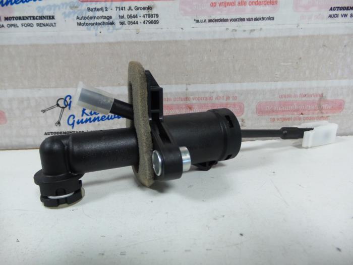 Clutch master cylinder Volkswagen Polo 6R0721388