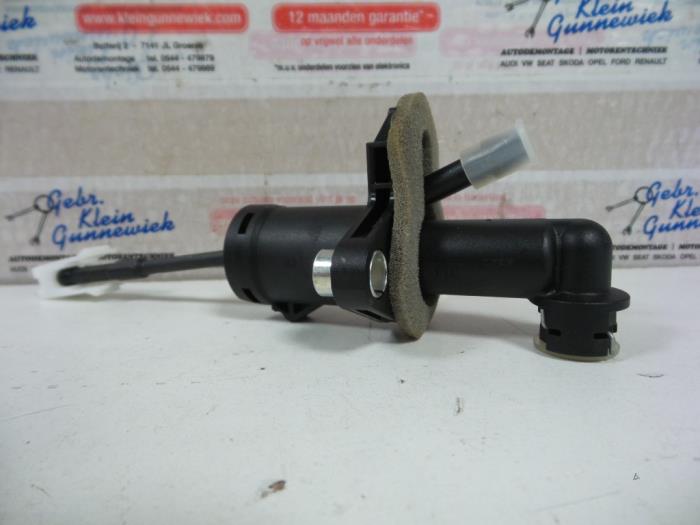 New Volkswagen Polo Clutch master cylinder 6R0721388