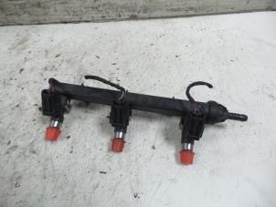 Bosch New Essence Fuel Injector 0280158251