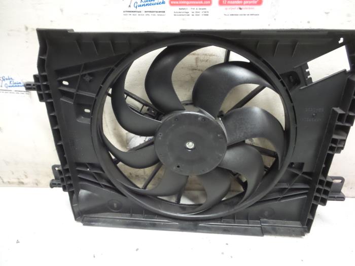 Fan motor Renault Clio - 214818009R - Gebr.Klein Gunnewiek Ho.BV