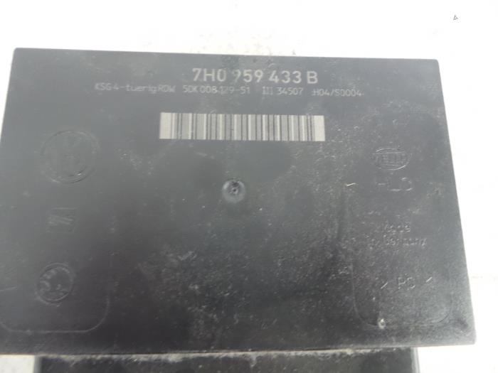 Relay Volkswagen Transporter T5 2.5 TDi PF 7H0959433BZFY