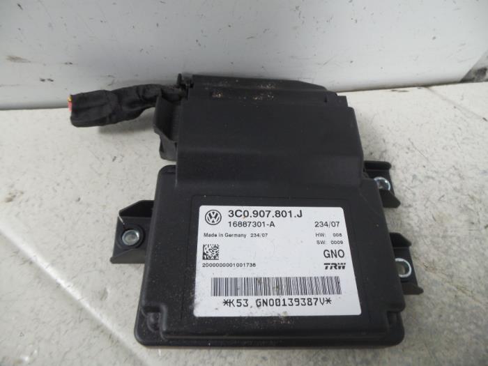 Parking brake module Volkswagen Passat Variant 1.9 TDI 3C0907801J TRW