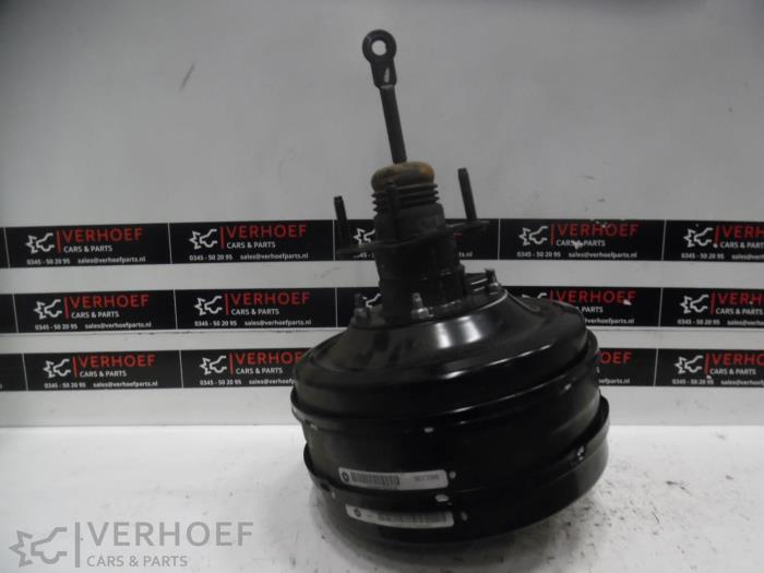 Begagnade Bromsservo Dodge 1500 Standard Cab (DS) 5.7 Hemi V8 Pris på förfrågan erbjuds av Verhoef Cars & Parts