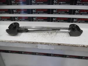Used Wiper mechanism Mitsubishi Outlander (GF/GG) 2.0 16V PHEV 4x4 Price on request offered by Verhoef Cars & Parts