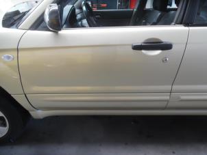 Usagé Portière 4portes avant gauche Subaru Forester (SG) 2.0 16V XT Prix € 100,00 Règlement à la marge proposé par Verhoef Cars & Parts