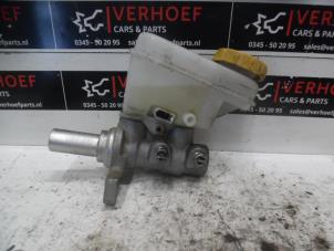 Używane Glówny cylinder hamulcowy Subaru Forester (SJ) 2.0 16V X Cena € 50,00 Procedura marży oferowane przez Verhoef Cars & Parts