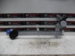 Used Window mechanism 4-door, front right Subaru Forester (SJ) 2.0 16V X Price on request offered by Verhoef Cars & Parts