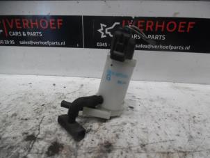 Used Windscreen washer pump Subaru Forester (SJ) 2.0 16V X Price on request offered by Verhoef Cars & Parts